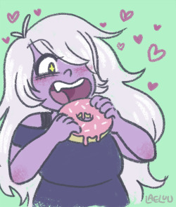 laeluu:donut get in the way of amethyst’s munchies, it could be deadly  my cute short stack &lt;3 &lt;3 &lt;3