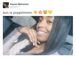 oneznzeroz:  wildestthornberry:  the-perks-of-being-black:  “When Kaylan Mahomes posted a recent car selfie with her twin, Kyla, and their mother, the social media world went into confusion. The caption by the high schooler read, ‘Mom, twin and me.’