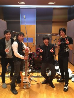 fuku-shuu: Sawano Hiroyuki, the soundtrack composer for Shingeki no Kyojin season 1, has announced that recording has begun on music for SnK season 2! ETA: Added a panorama photo of the 44-person orchestra at another recent recording session!   More
