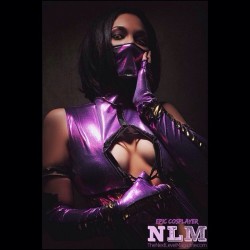 geekfantasymagazine:  Closing out @lanamarielive for #cosplaysunday is her #Milenna from #MortalKombat9 #VideoGame!  We definitely dig this #sexycosplay!  #cosplay #costume #cosplayers #ladycosplay #lanamarie #ladygamer #gamer   @hot_ass_cosplayers @besto