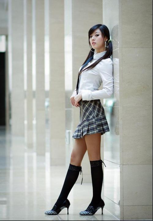 Asian schoolgirl creampie