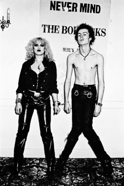 protect-me-from-what-i-want-baby:  Sid and Nancy, London, 1978. 