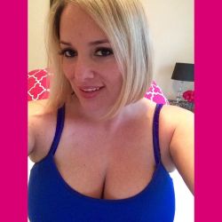 Going #live right now on maggiegreen.cammodels.com! Sign up, do a show w me and get free videos! #busty #blue #florida #monday #cleavage #blonde #camgirl by maggiegreen