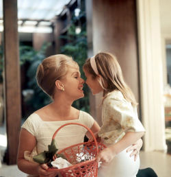 allmyephemera: Debbie Reynolds with daughter Carrie, 1960’s,