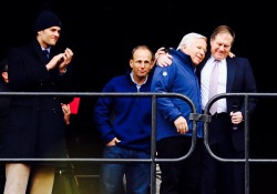 new-yorkbozo:  New England Patriots Super Bowl XLIX Send Off  January 26, 2015  Boston, Massachusetts