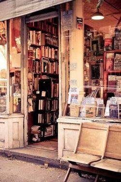 bluepueblo:  Book Store, Greenwich Village, New York City photo via catherine