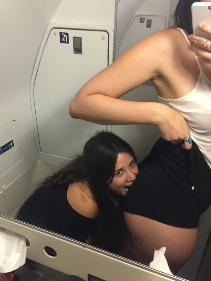 Sex porn pictures Airplane bathroom 3, Sex pictures on bigcock.nakedgirlfuck.com