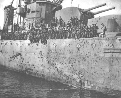 naval-gazing:HMS Penelope in Malta, 1942