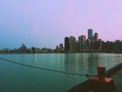 freedying:  chicago why are you so pretty 