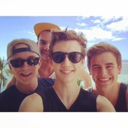 troyesivan:  Spent the last couple of days in Hawaii with these shits. Gonna miss them all!   (@tyleroakley @connorfranta @koreykuhl)