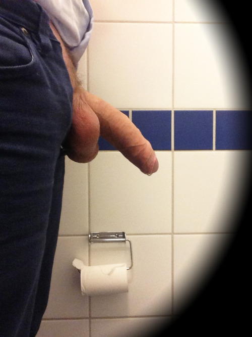 Milf picture Spying pool toilet cam 4, Matures porn on sosu.jivetalk.org