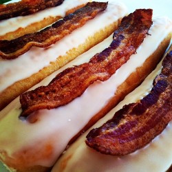 donutrising:  #finalsweek #snack #bacon #maple #donut  (at Donut Rising)