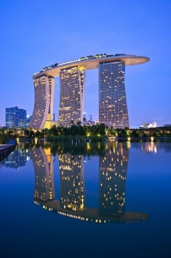 The height of luxury (Marina Bay Sands Resort, Singapore)