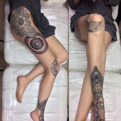 #tattoo #tatuaje #tatu #tatus #tatuajes #tattoos #ink #inklove #pierna #leg #mandala #colores #naranja #blanco #negro #sombras #venezuela #colombia #lara #barquisimeto #geometric #geometrico #blackwork