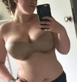 Ugh I am in serious need of a new strapless bra.  Stupid boobs.