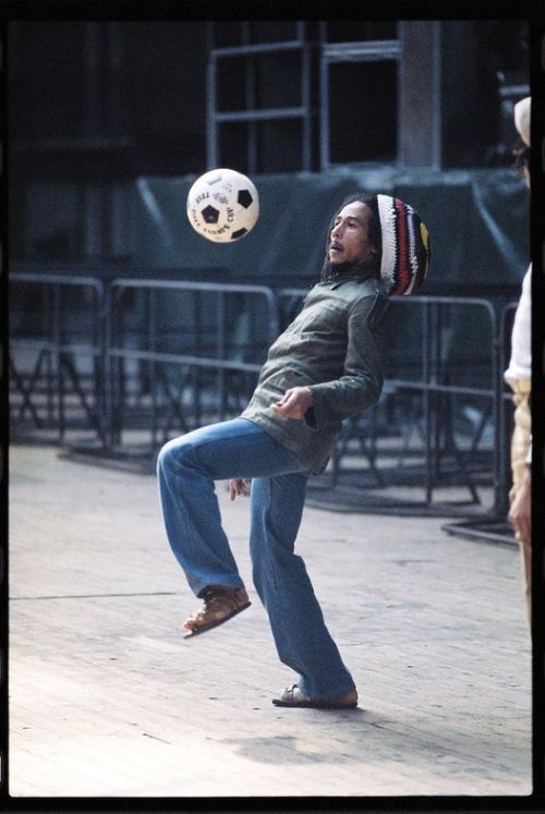 Bob Marley photographié par David Burnett, Kingston, 1976 Nudes &amp; Noises  