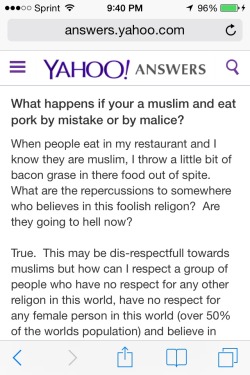 thoroughlymodernjamillie:  matesprit:  this is so disgusting im mad  As a Muslim woman, this got me all kinds of f’ed up. Like, I shouldn’t go to a restaurant and have to worry about some crusty ass ignorant ass kitchen boy throwing bacon grease in