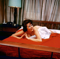 classicnudes:    Elaine Reynolds, PMOM - October 1959   