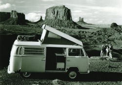 vanderbeer:  Volkswagenâ€˜s 1968 campmobile(via thesamba)