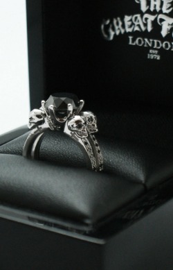 femalescientistintraining:  I was looking at rings on Google images and found this. Rings aren’t usually something I post unless it’s black and has skulls on it. 