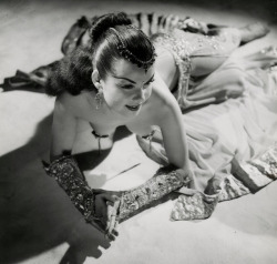 gmgallery: Nejla Ates            aka.“The Turkish Delight”..Photographed by  -  Peter Basch 