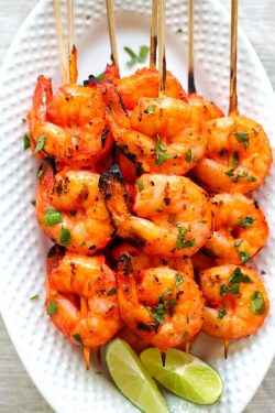 foodffs:  Tandoori Shrimp Really nice recipes. Every hour. Show me what you cooked!  I&rsquo;m really wanting these. Even though I&rsquo;m allergic and could DIE! lol
