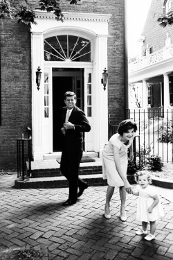 preludetoreality:  John, Jacqueline, and Caroline Kennedy outside their Georgetown house, 1959 by Mark Shaw  