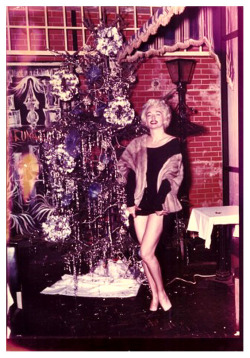 Dixie Evans      aka. &ldquo;The Marilyn Monroe Of Burlesque&rdquo;.. Posing backstage for a Christmas photo..