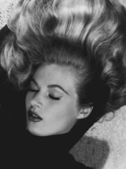 grantcary:  Anita Ekberg photographed by Bruno Bernard aka Bernard of Hollywood in 1954  https://painted-face.com/