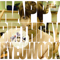 thesaltandvinegar:  Happy Birthday Ryeowook ♥ 