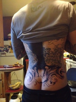 squashverdi:  xosteve:  rudeehuxtable:  squashverdi:  Here’s a sneak preview of what I got tattooed the other night. Big things happening  I wanna touch the butt.  that’s a man? because i wanna bite that waistline, regardless. it just would be hotter