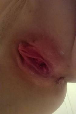 looseandtender:  Just finished with my pussy plugs in the shower, I’m ready to fuck some dildos and my bf