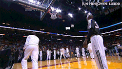 gwyn-bleidd:  LeBron’s pre-game dunks before they face the Grizzlies  This is why we need him in the dunk contest, come on LeBron