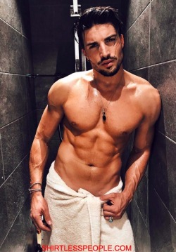 shirtless-people:  Italian Hunk Mariano Di Vaio  shirtless wearing a towel http://ift.tt/2q8AjBM