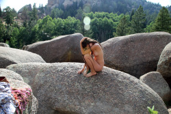 dayzea:  Wyoming, 2013. Boulder sun bathing. Taken by www.hippiedreamin.tumblr.com 