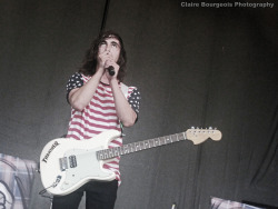 hatlessvic:  Vic Fuentes by Claire Bourgeois on Flickr. ~ More hatless Vic here ~ 
