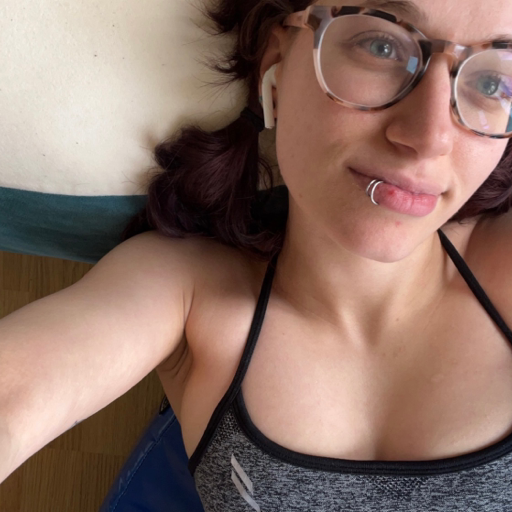 littlecutiexox:Slow sleepy sex and moaning in each others mouth before we go back to napping please 