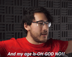 markipliergamegifs:  Mark thinks he’s an old man on the inside, but really he’s just as much a millenial as the rest of us.  THE ULTIMATE BET