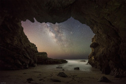 just&ndash;space:  Milky Way from inside a Malibu sea cave   js
