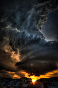 wowtastic-nature:  Freaky Clouds on a July Night by  Matt Prose on 500px.com 