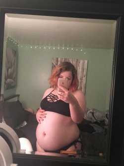 sir-belly-lover:  gothbelly:  My new bikini tht I got this past week. What do you think of it? 🤔🐷  Gowd that belly is getting HUGE !!❤🐽🐷😮😅😍 love the bikini by the way, seems like you might grow out of it!😉