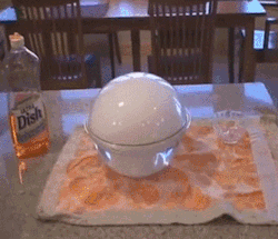 onlylolgifs:  Dry ice &amp; dish soap  