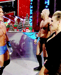 rwfan11:  ……..see Natalya, if you don’t treat your man right, he’ll wind up in the arms of someone else! …check out that booty jiggle in the second gif! #cakes! (*not my gif creation)