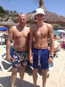 piemelzuiger:  Real life Dad and Son shirtless