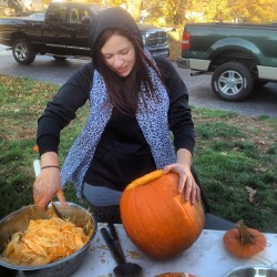 Carving pumpkins with my punkin. @e_larrea #pumpkin #carving #cuteshit #cantgetenoughofher #halloween