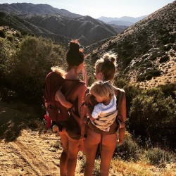 nudistshavefuntoo:hiking with babies