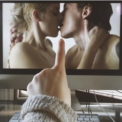 camdamage:  GUYS look what @vextape @fourchambers is working on 😍😚💕 @theaccretion   That’s my finger and my computer.new four chambers &hellip; 