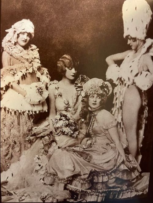 Jean Ackerman, Jean Audree, Myrna Darby, and Evelyn Groves Nudes &amp; Noises  