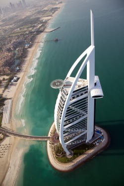Dubai Marina Hotel