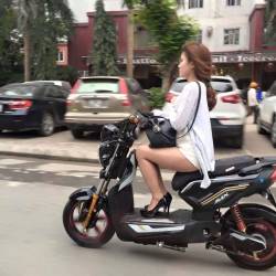 Vietnamese Cutie riding an electric scooter&hellip; 